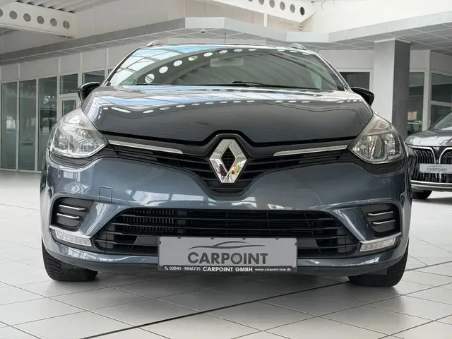 Renault Clio view 2