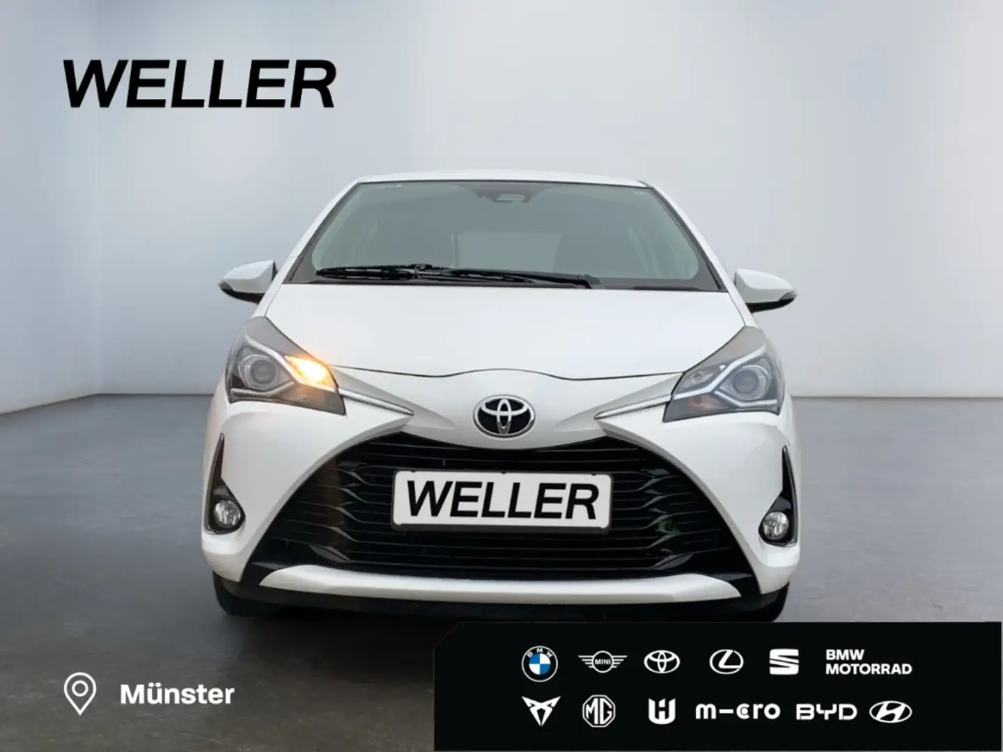 Toyota Yaris 1.0 Team D *Kamera*SHZ*Spurhalte*Bluetooth* Wit - 2
