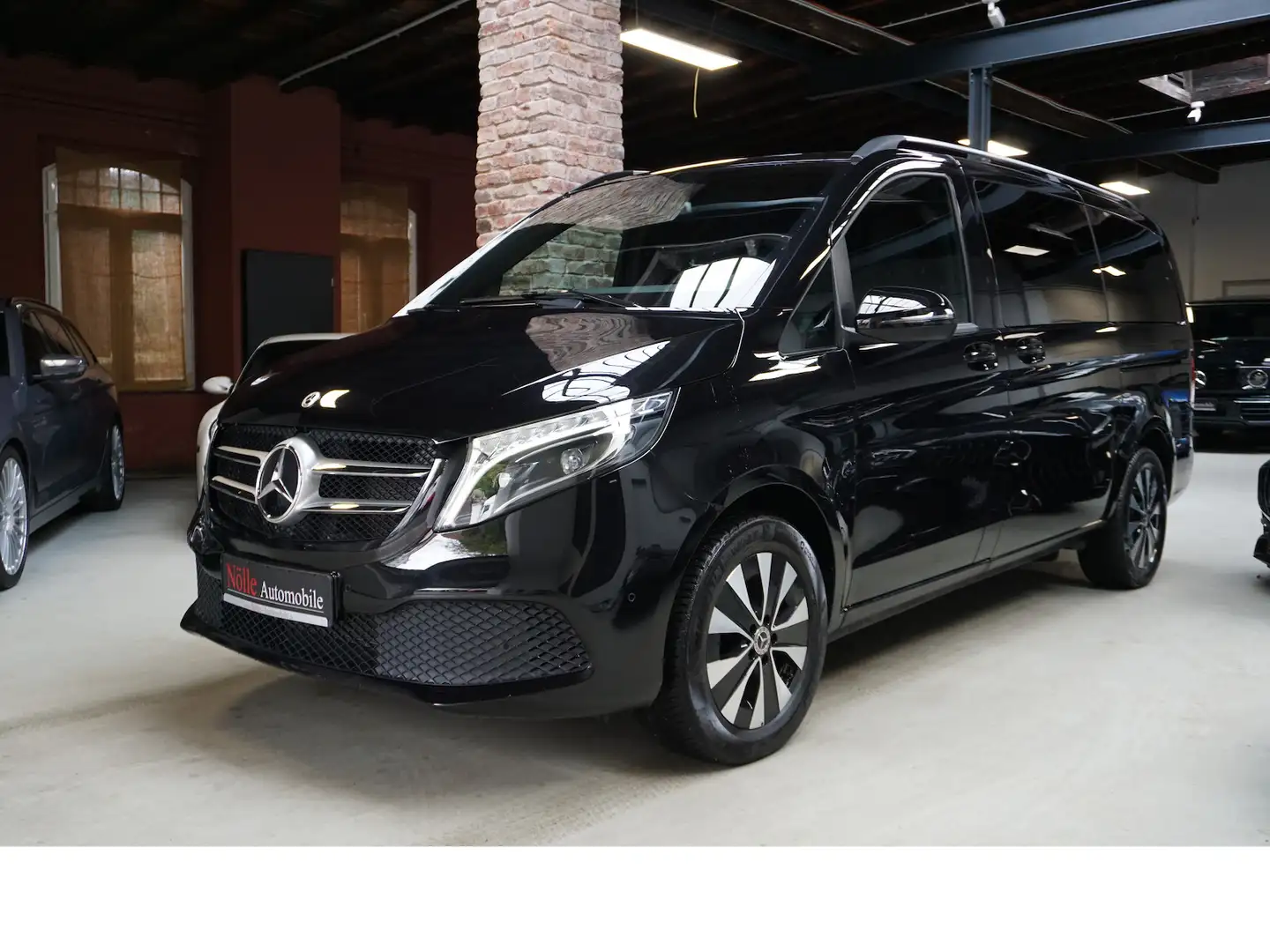 Mercedes-Benz V 250 d 4M lang Leder AHK Mbux StdHz Kamera Noir - 1