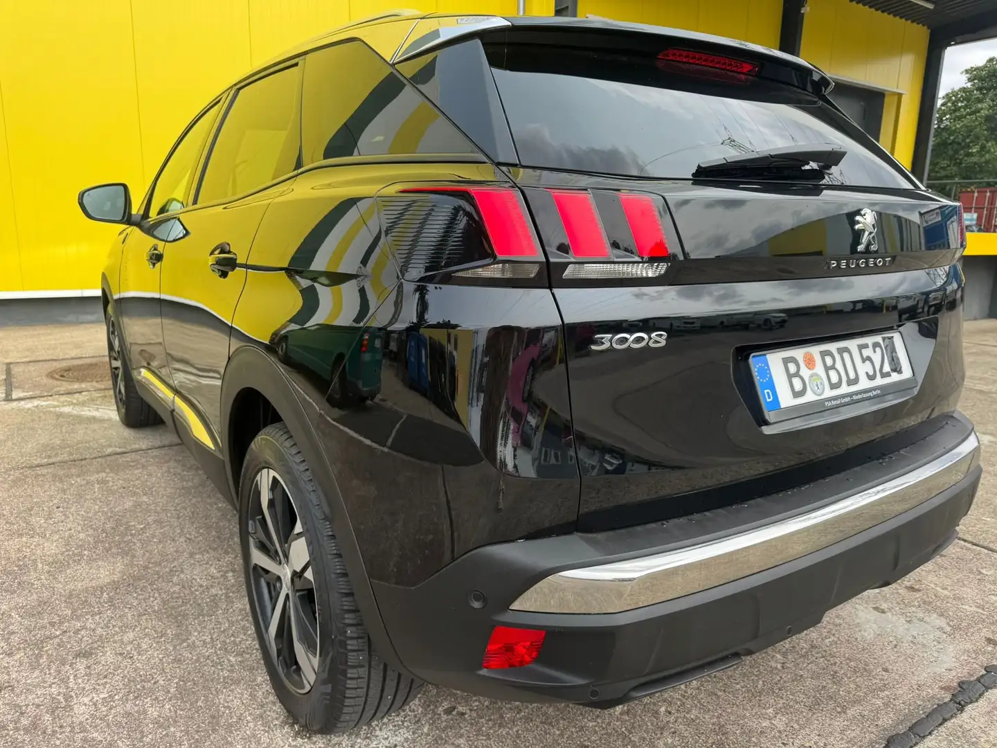 Peugeot 3008 Crossway 1.Hand-Autom-Leder-top Zustan-Tüv neu Schwarz - 2
