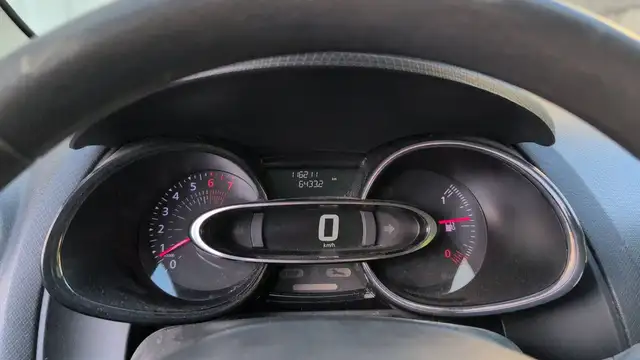 Renault Clio view 12