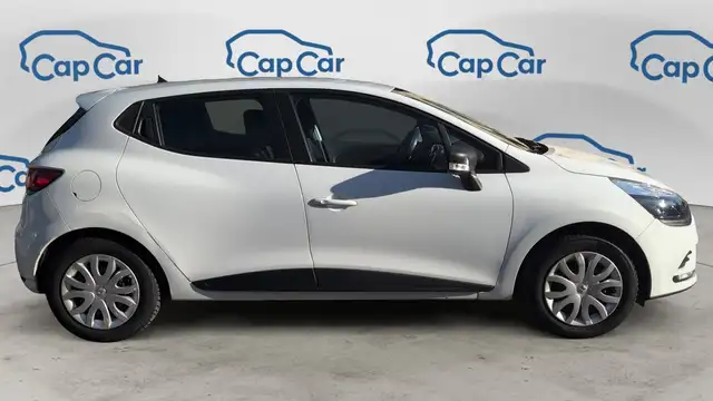 Renault Clio view 4