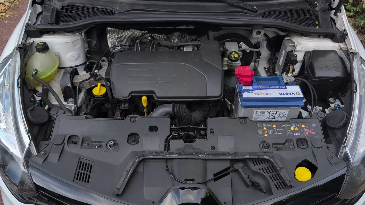 Renault Clio Citadine 5 portes — photo 15