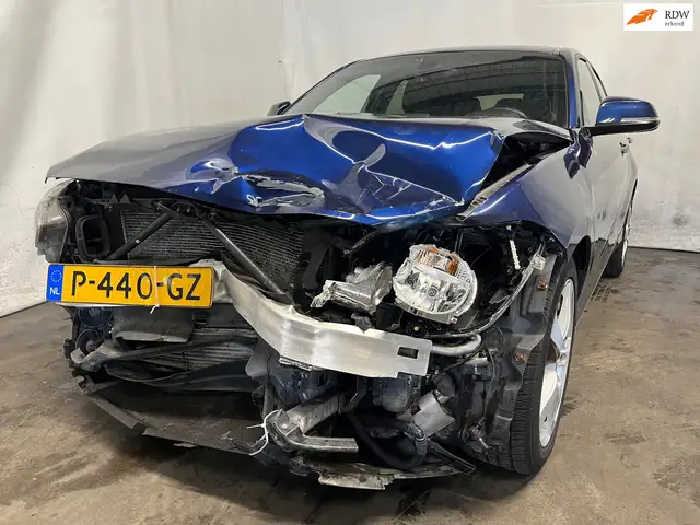 BMW 125 1-serie 125i High Executive - Front Schade