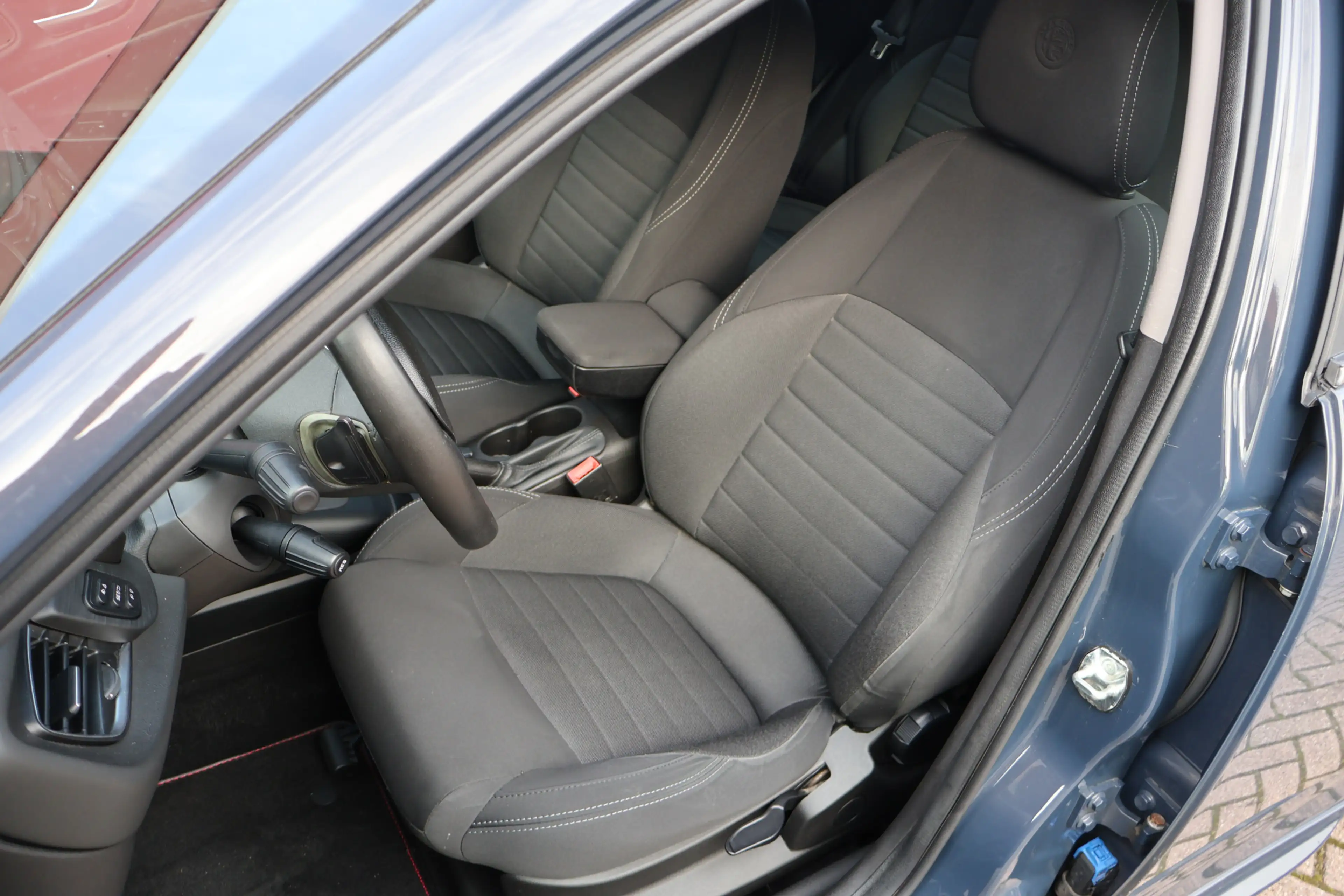 Alfa Romeo Giulietta 1.6 JTDm Super Automaat | Origineel NL | Navigatie — photo 8