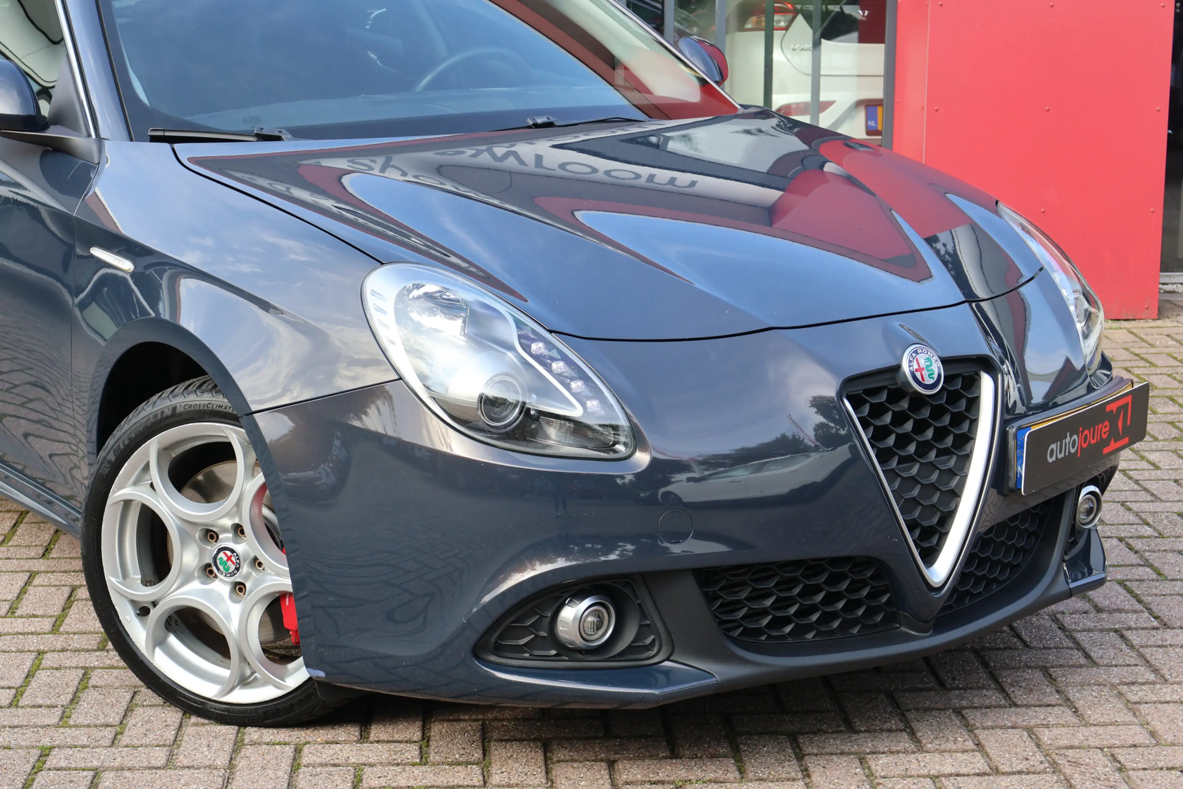 Alfa Romeo Giulietta 1.6 JTDm Super Automaat | Origineel NL | Navigatie — photo 5