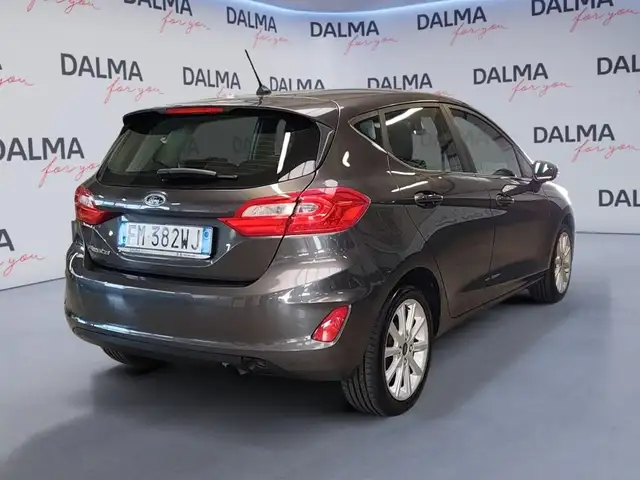 Ford Fiesta view 5