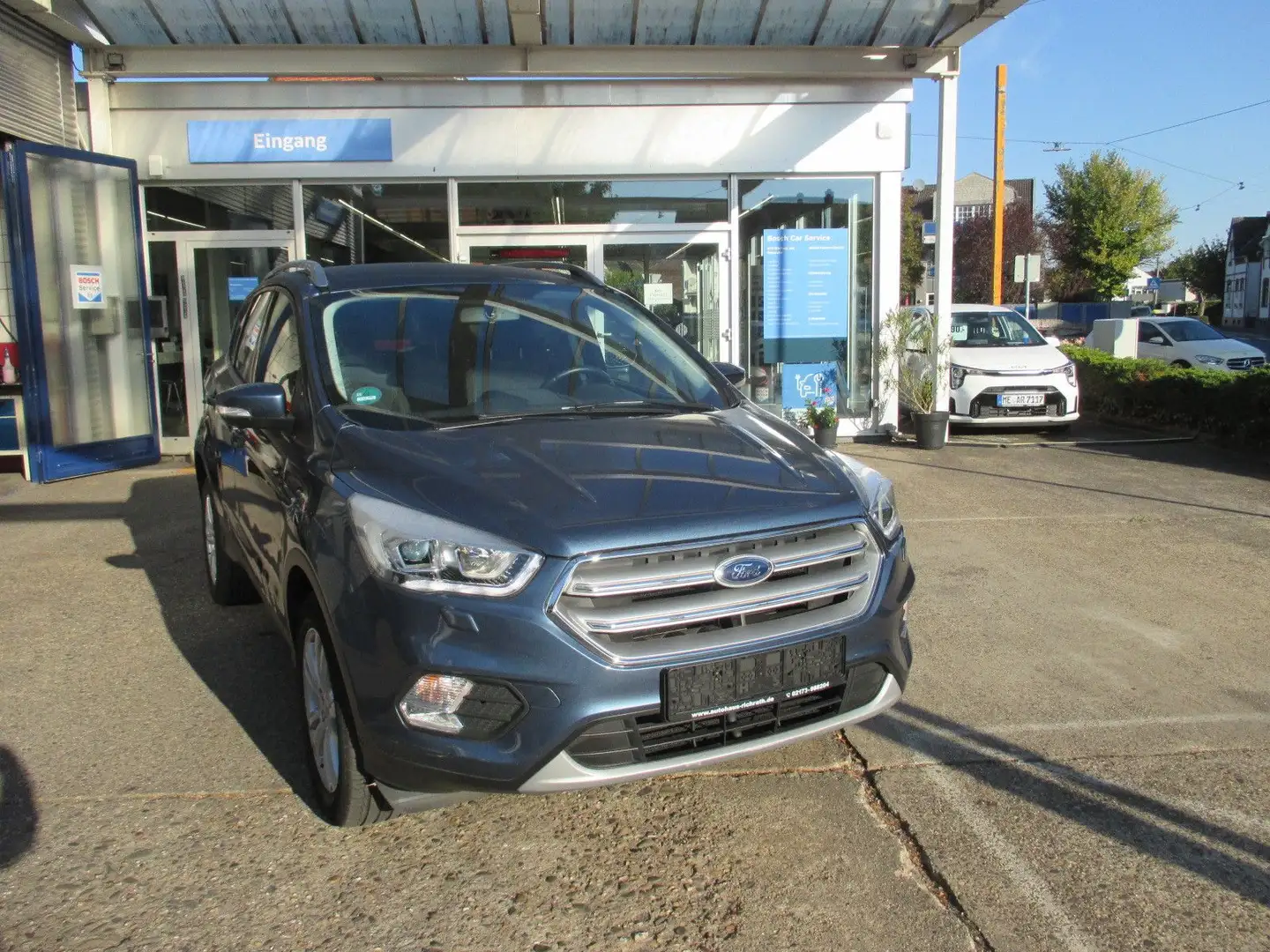 Ford Kuga Cool & Connect Blau - 1