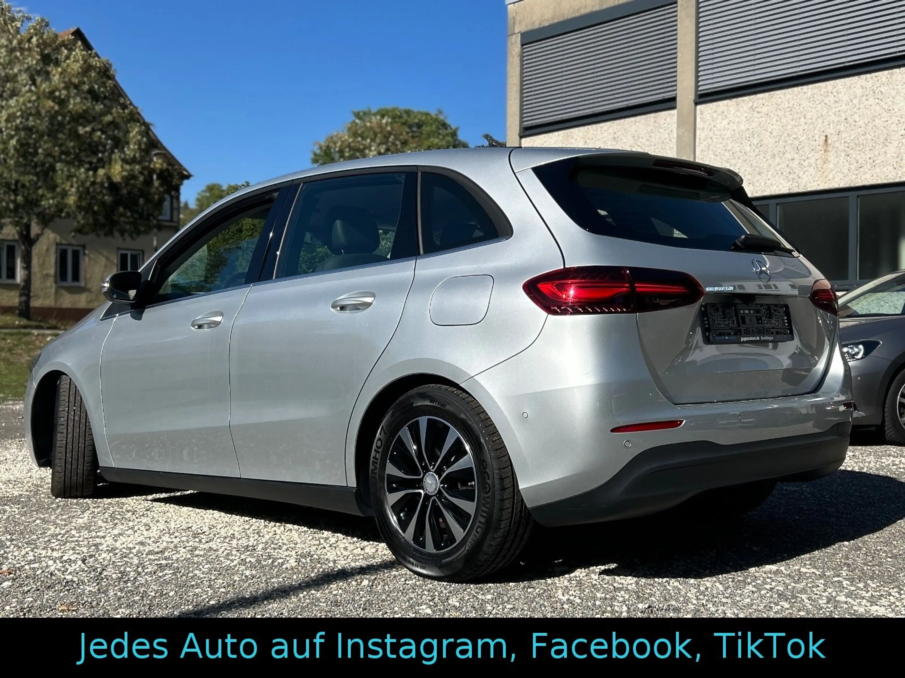 Mercedes-Benz B 180 d Automatik — photo 9