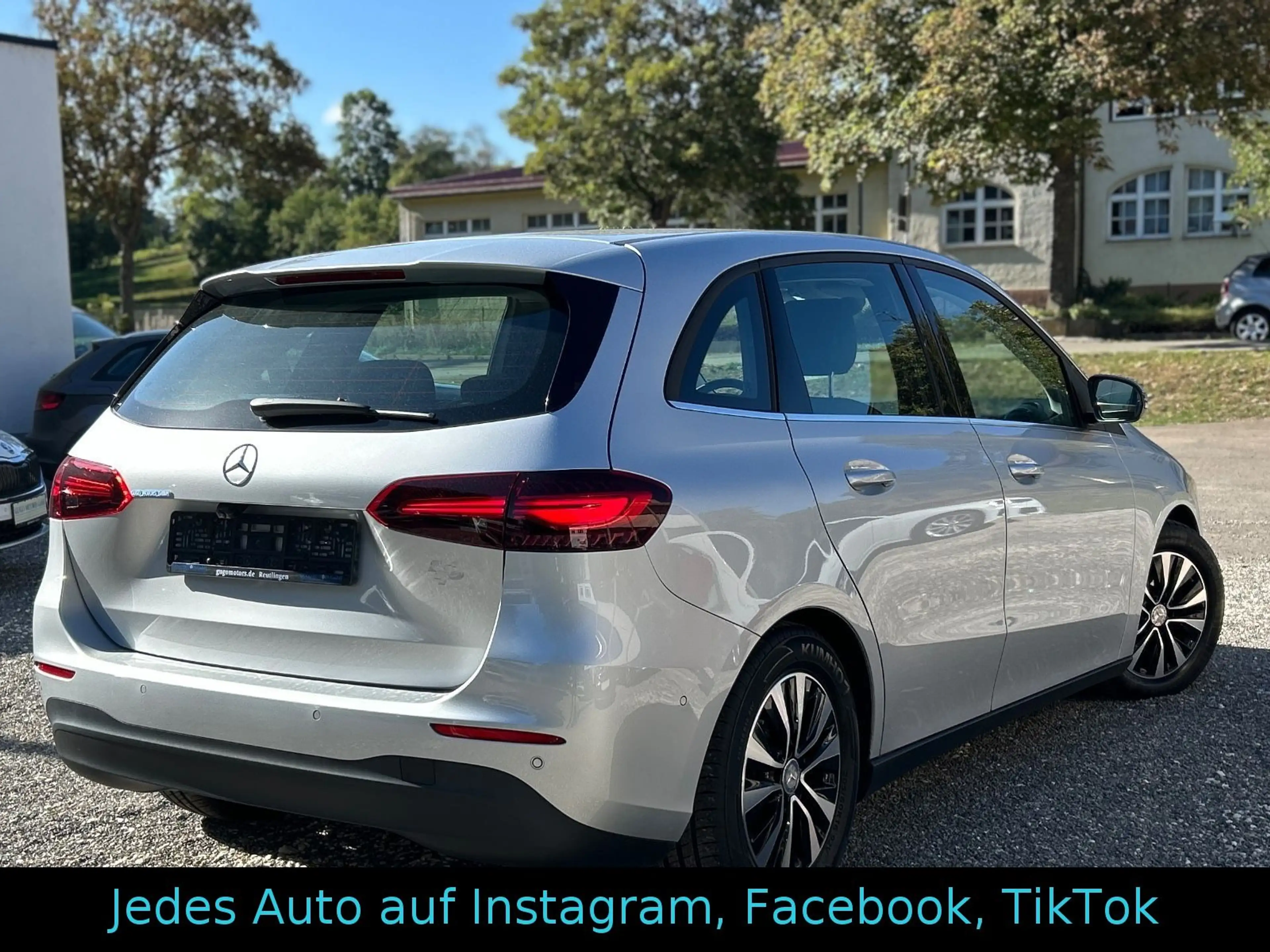 Mercedes-Benz B 180 d Automatik — photo 11