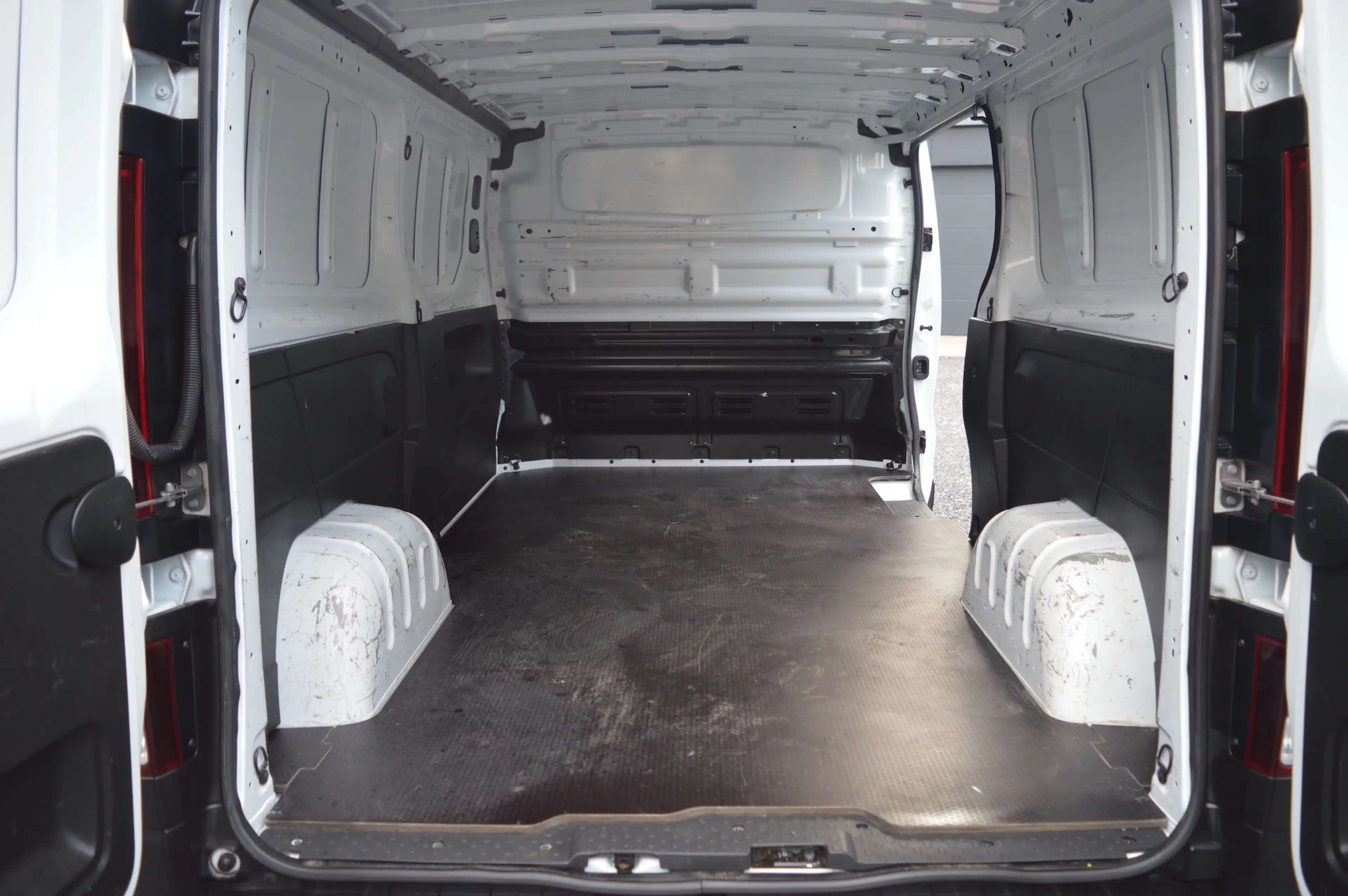 Nissan Primastar Primastar L2H1 3,0 dCi 130, Airco, Xenon + Keuring — photo 8