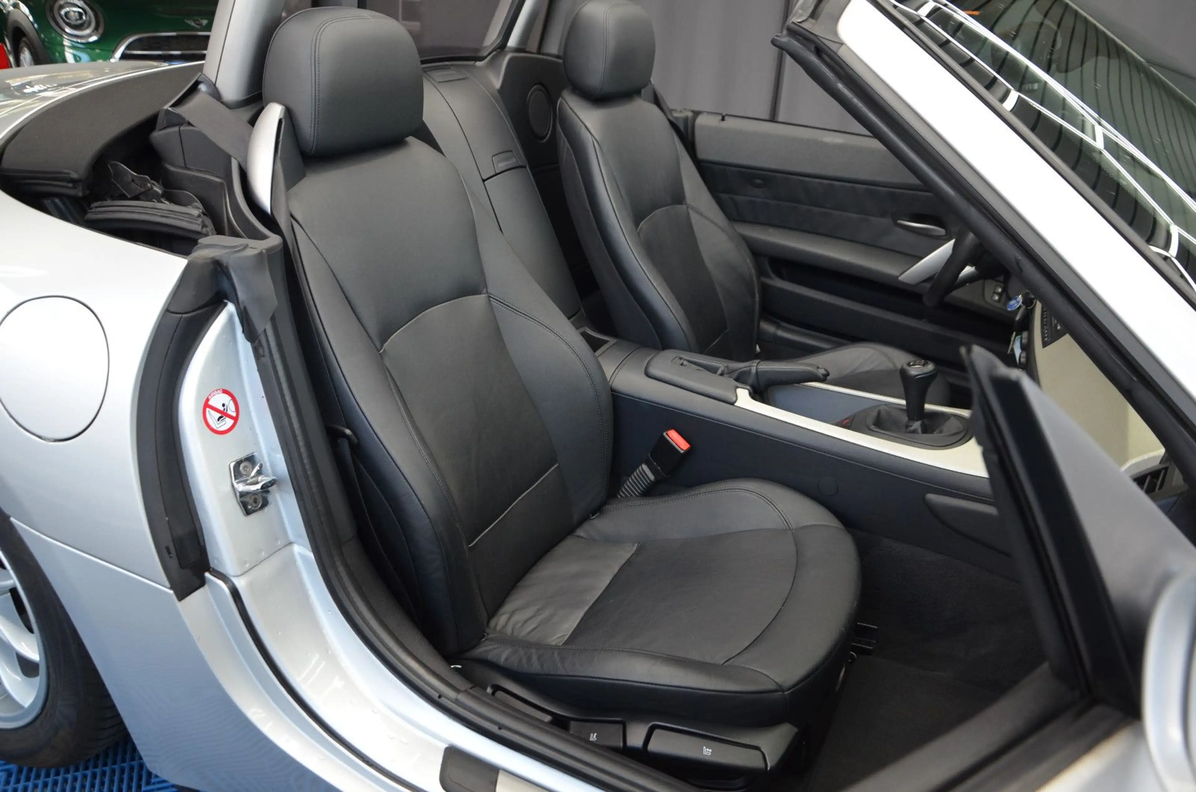 BMW Z4 2.2 i Roadster *LEDER*SITZHZG*PDC*ALLWETTER* — photo 15
