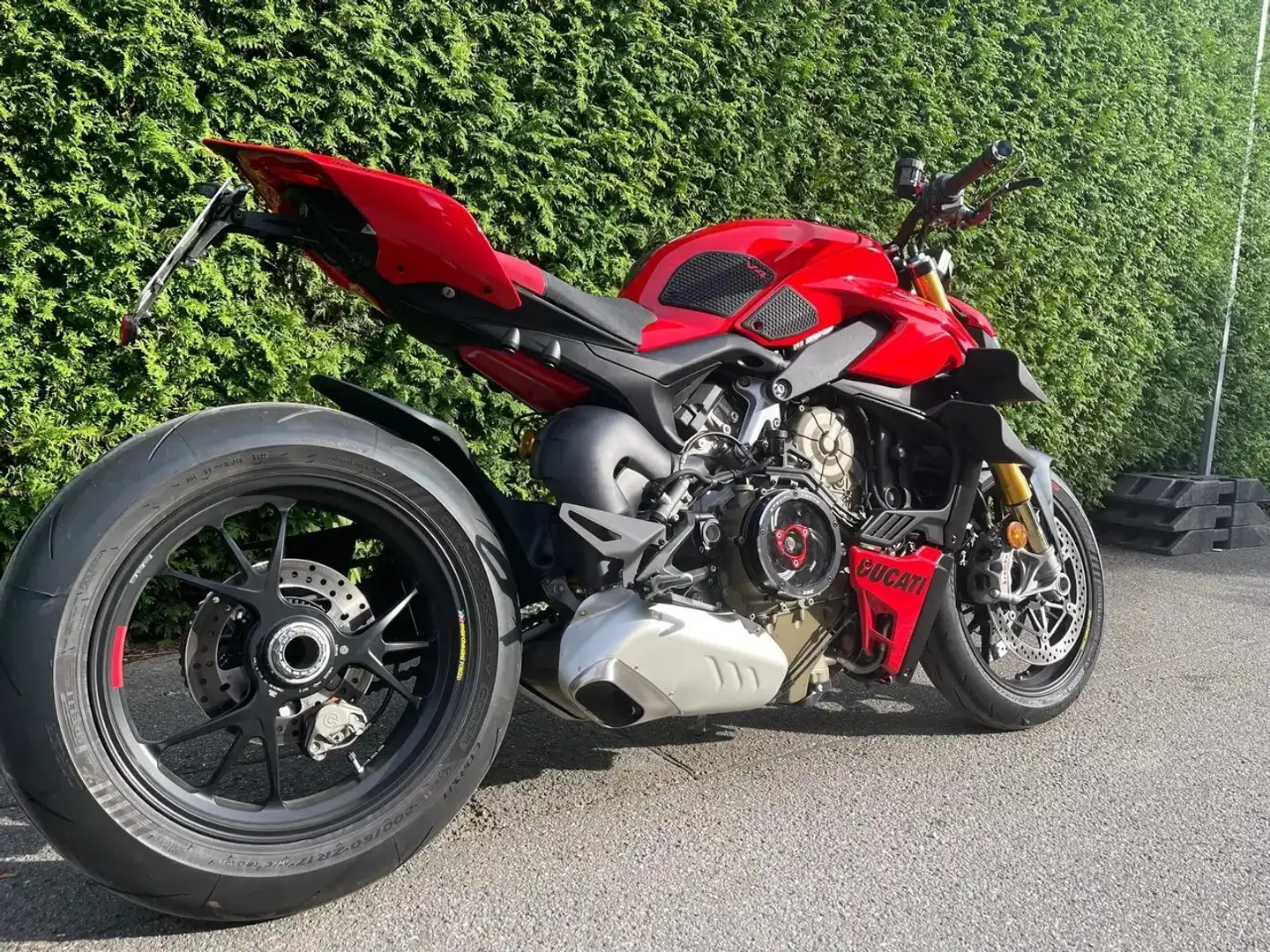Ducati Streetfighter V4S Rouge - 1