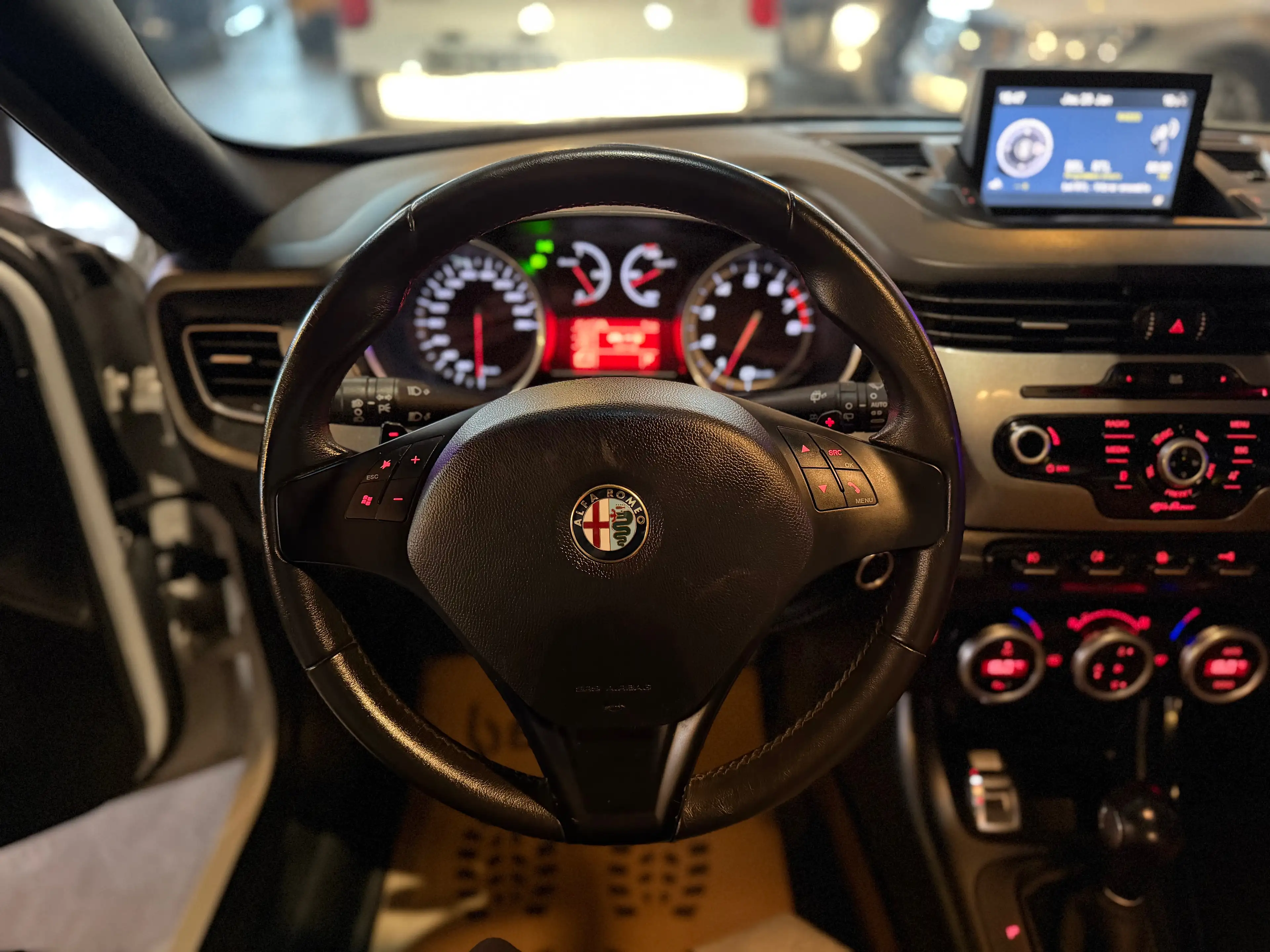 Alfa Romeo Giulietta Giulietta 1.4 Multi Air Distinctive/12 MOIS DE GAR — photo 12