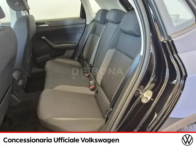 Volkswagen Polo view 8