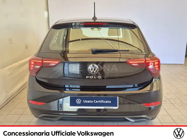 Volkswagen Polo view 5