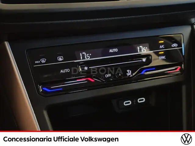Volkswagen Polo view 14