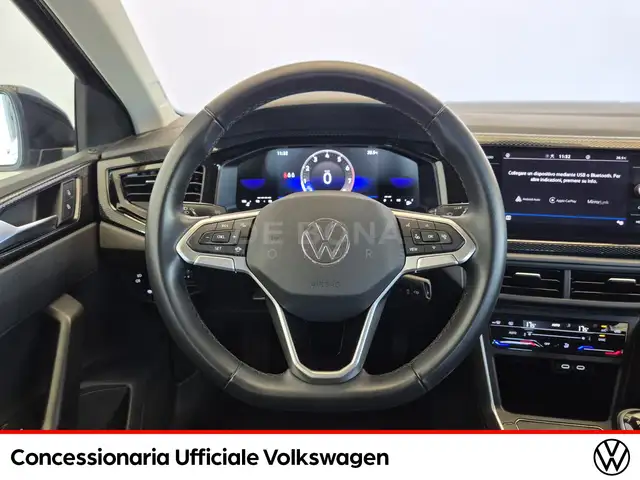 Volkswagen Polo view 10