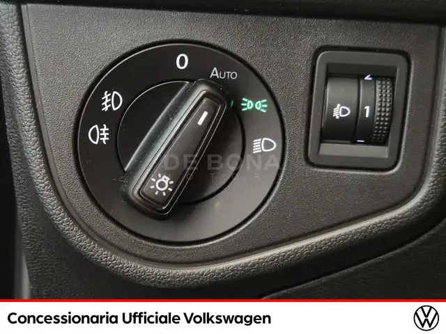 Volkswagen Polo view 18