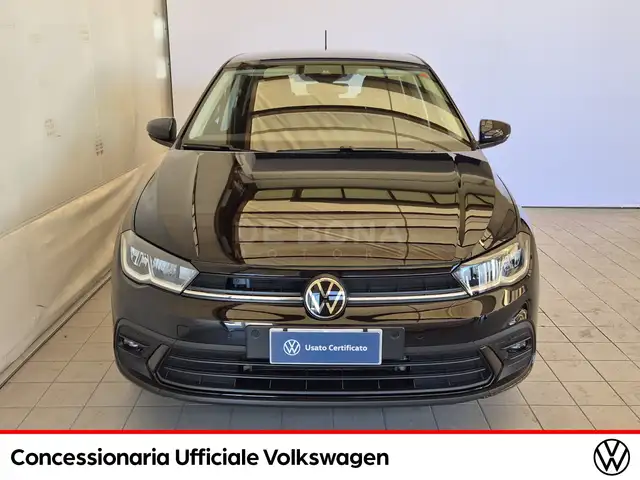 Volkswagen Polo view 2