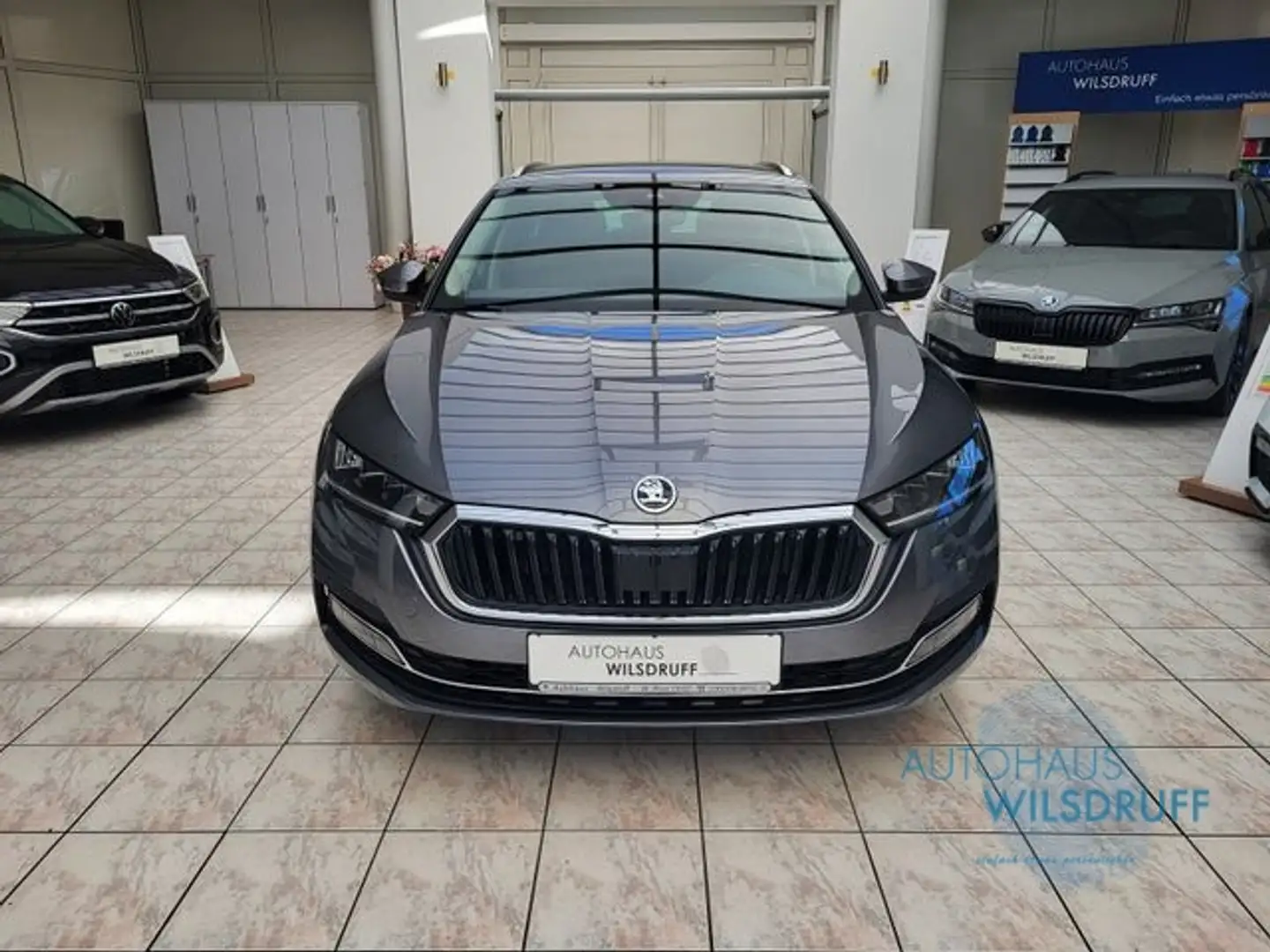 Skoda Octavia Combi 2.0 TDi Style AHK-vorb. NAVI RFK Grau - 2