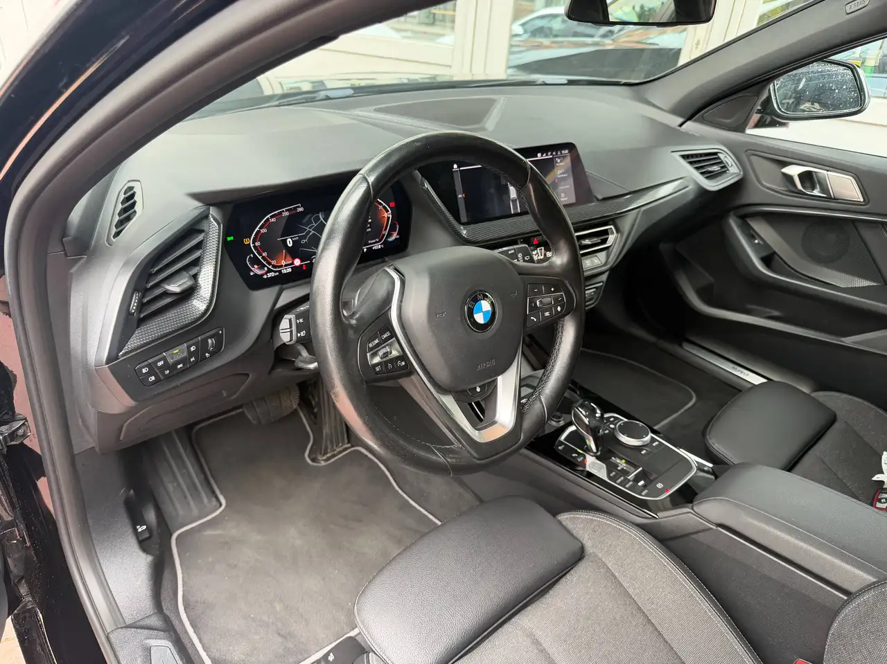 BMW 118 GARANTIE EURO 6D !! BOITE AUTO SPORTLINE VOLANT CHAUFFANT GRAND ECRAN APPLE CARPLAY CAMERA, миниатюра 11