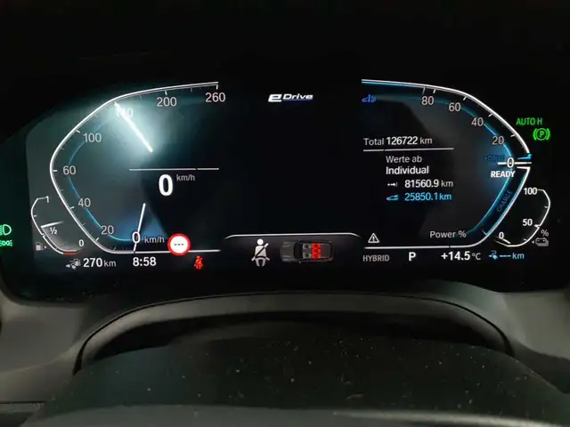 BMW 3 Series view 11