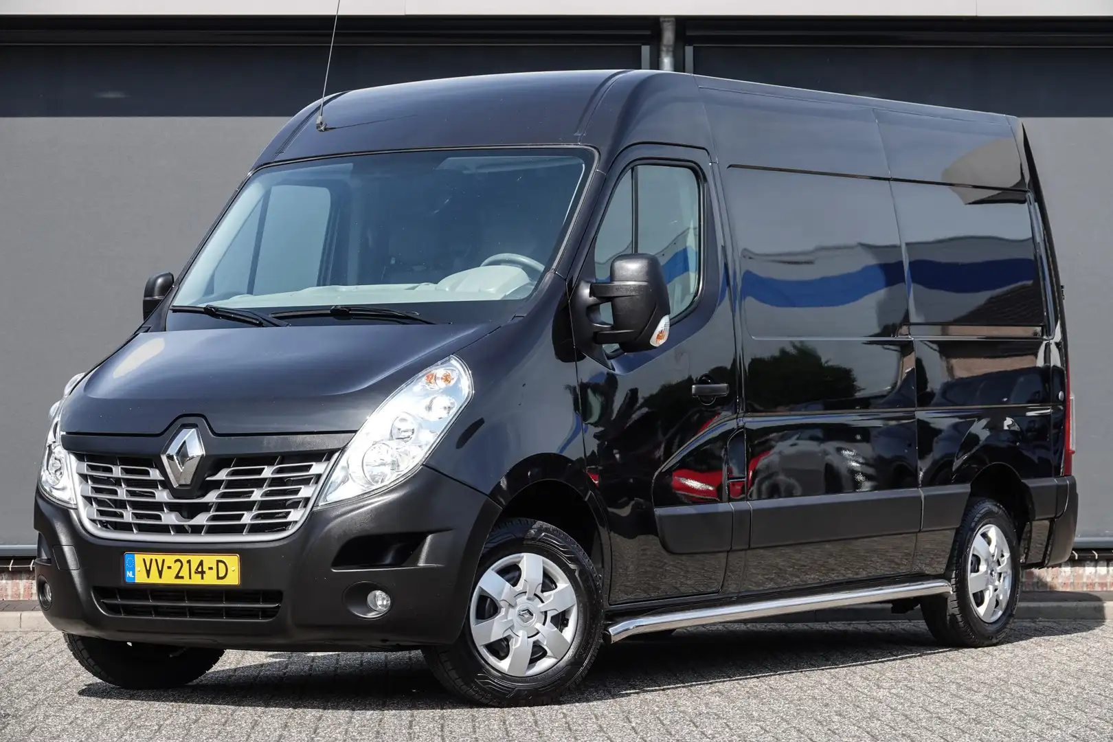 Renault Master T35 | L2H2 | 2.3 dCi 125Pk | Sidebars | Trekhaak Zwart - 1
