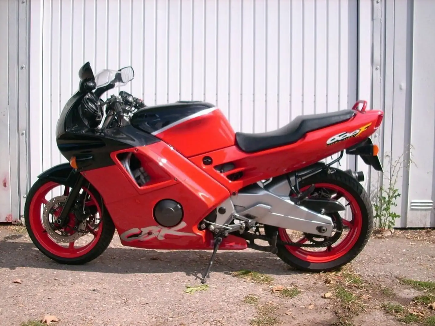Honda CBR 600 PC25 Červená - 1