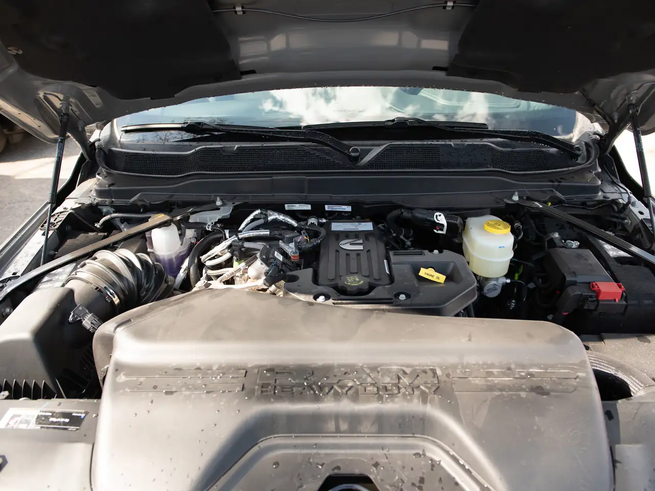 RAM 3500 снимка RAM 3500