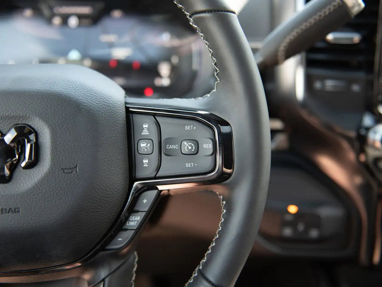 RAM 3500 снимка RAM 3500