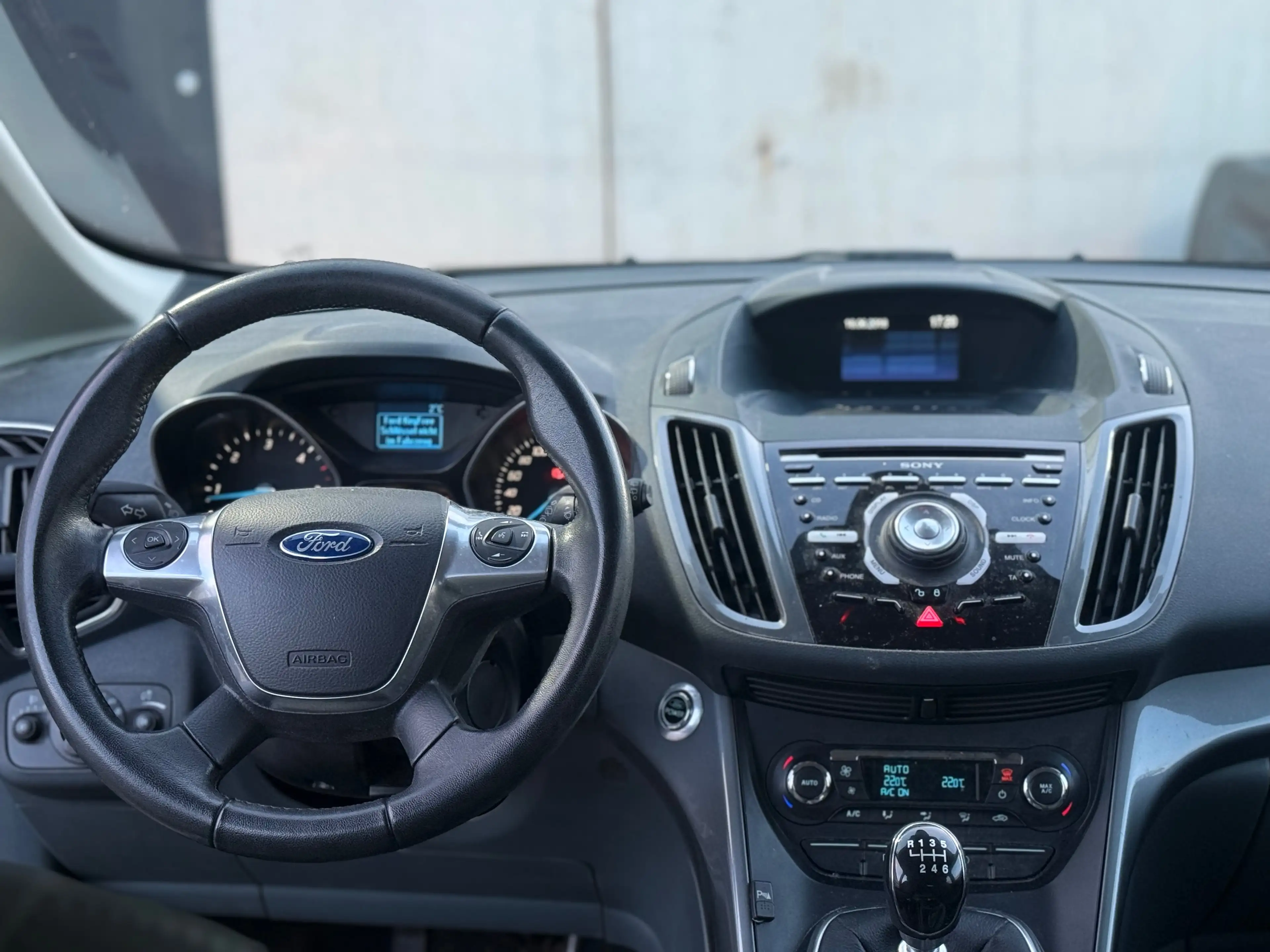 Ford C-Max Titanium — photo 9