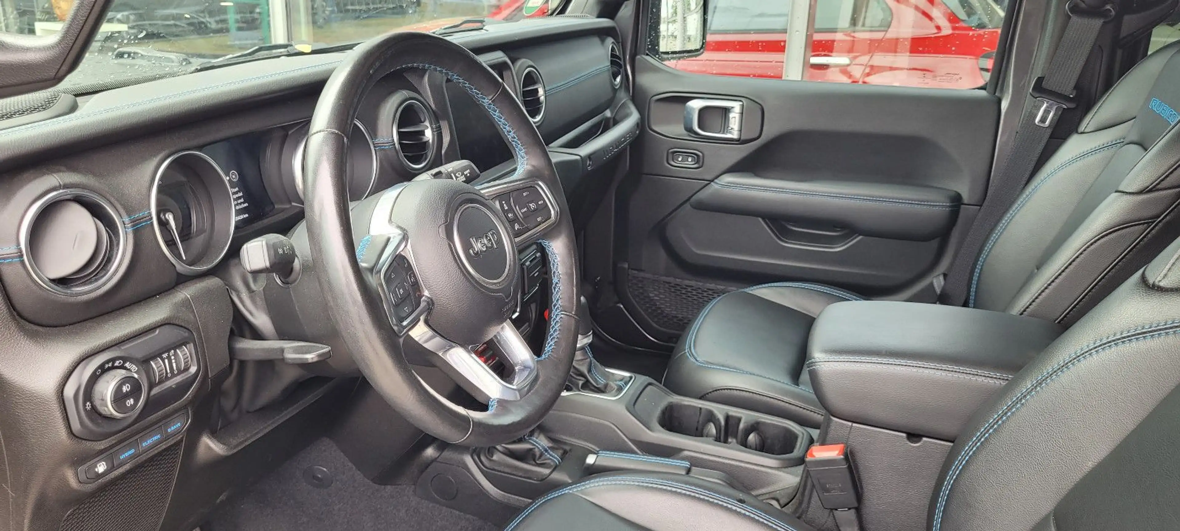 Jeep Wrangler Rubicon PHEV — photo 10