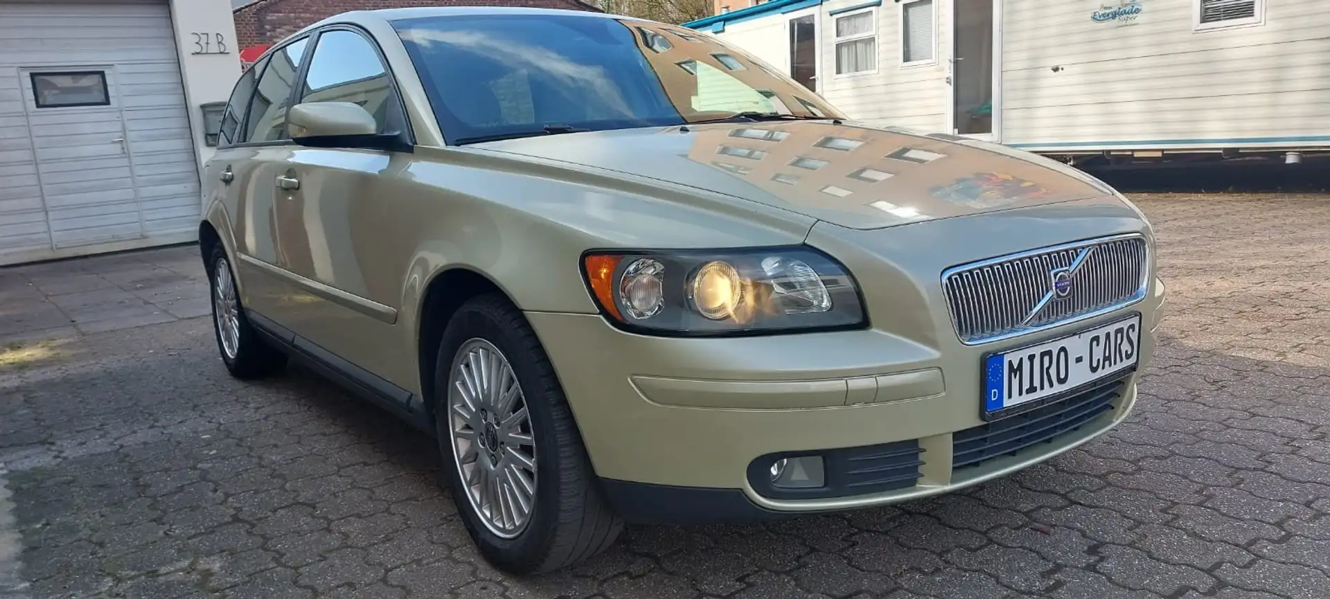 Volvo V50 1.8 TÜV NEU Oro - 1