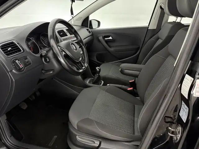 Volkswagen Polo view 28