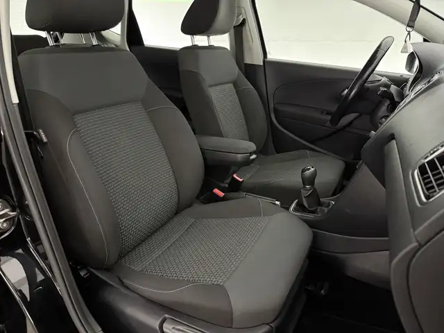 Volkswagen Polo view 16