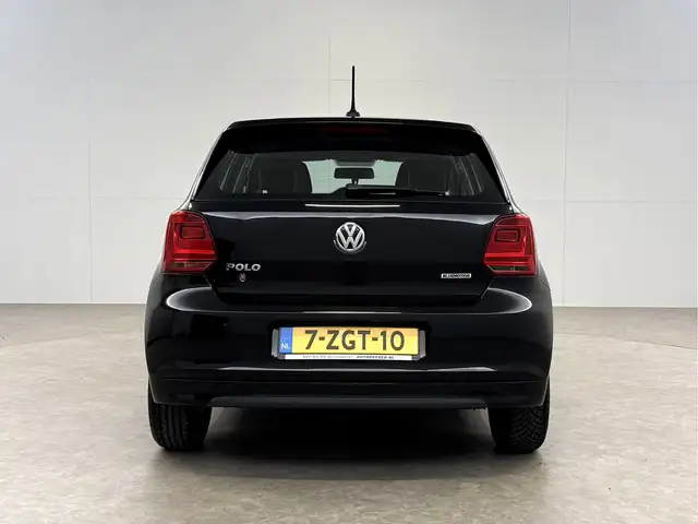 Volkswagen Polo view 9