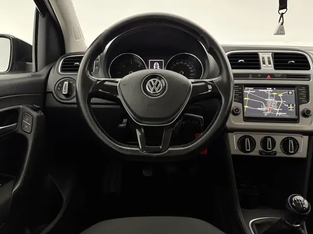 Volkswagen Polo view 13