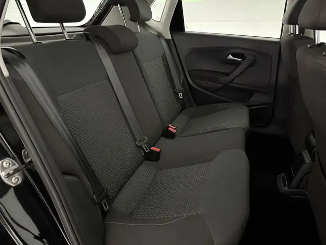Volkswagen Polo view 30