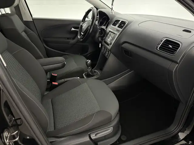 Volkswagen Polo view 29