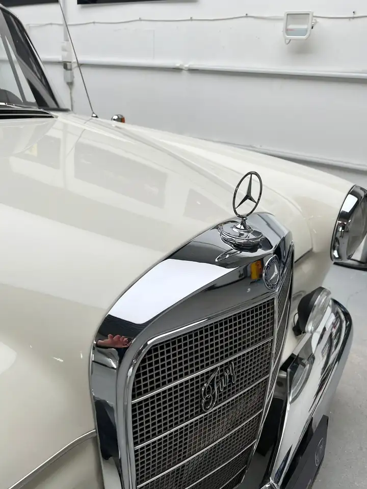 Mercedes-Benz 190 Dc (110)*HECKFLOSSE*PICKERL*TRAUMZUSTAND*, foto 8