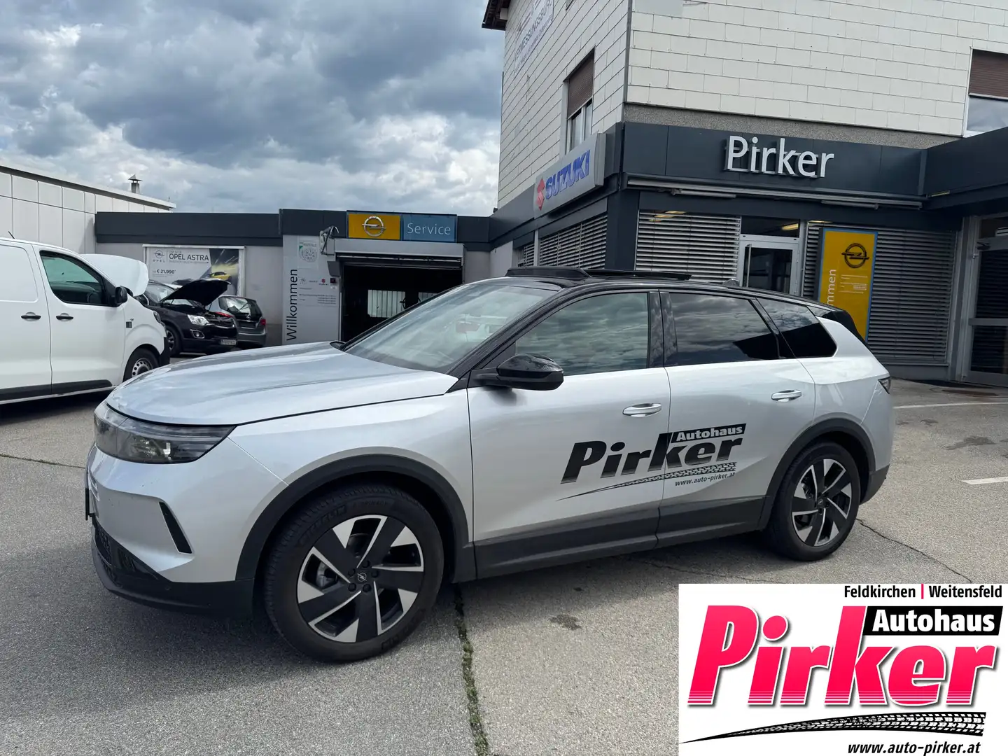 Opel Grandland Grandland 1,2 DI Turbo GS Start/Stop Aut. GS Silber - 1