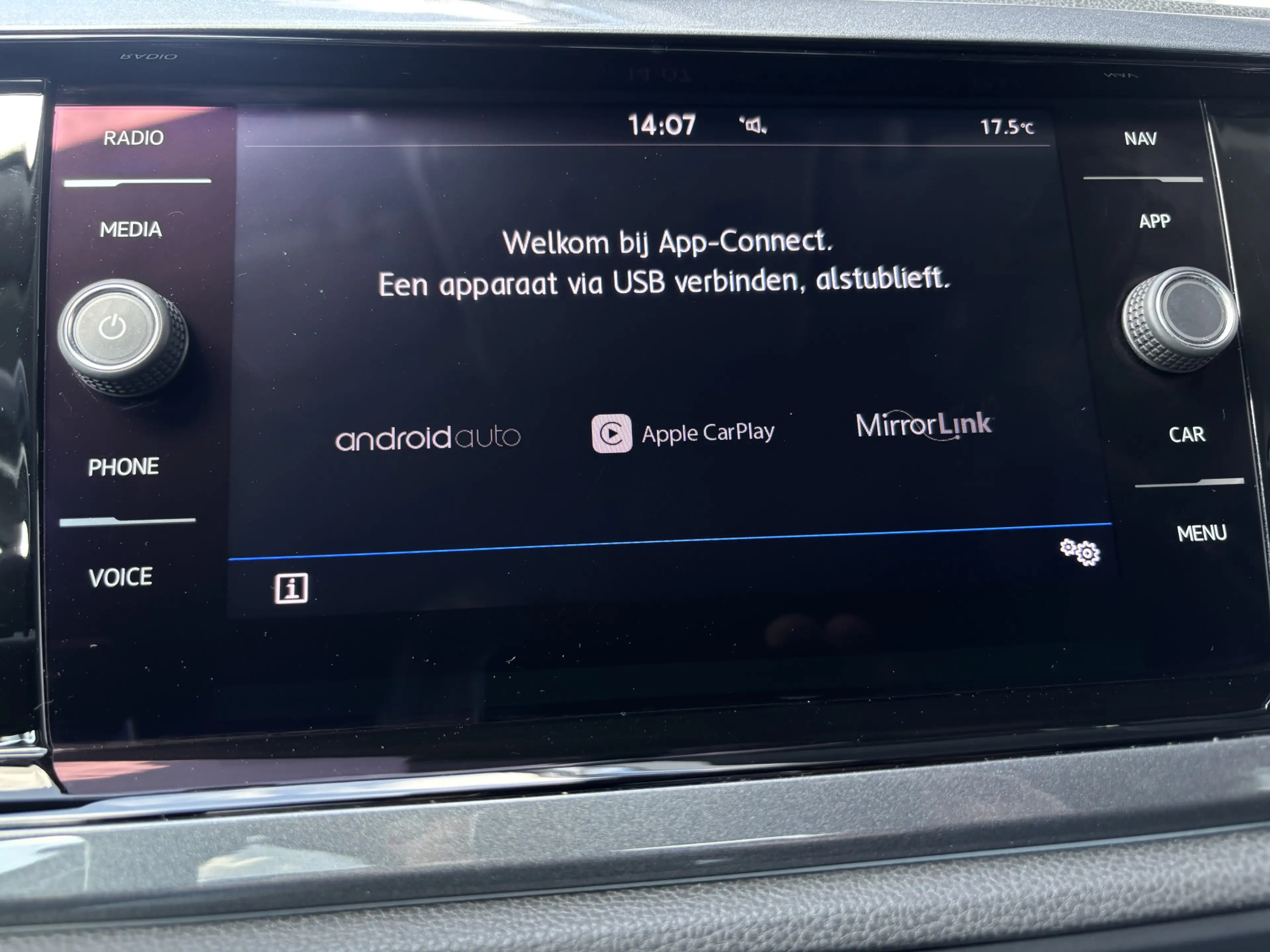 Volkswagen Polo 1.0 TSI Highline — photo 8