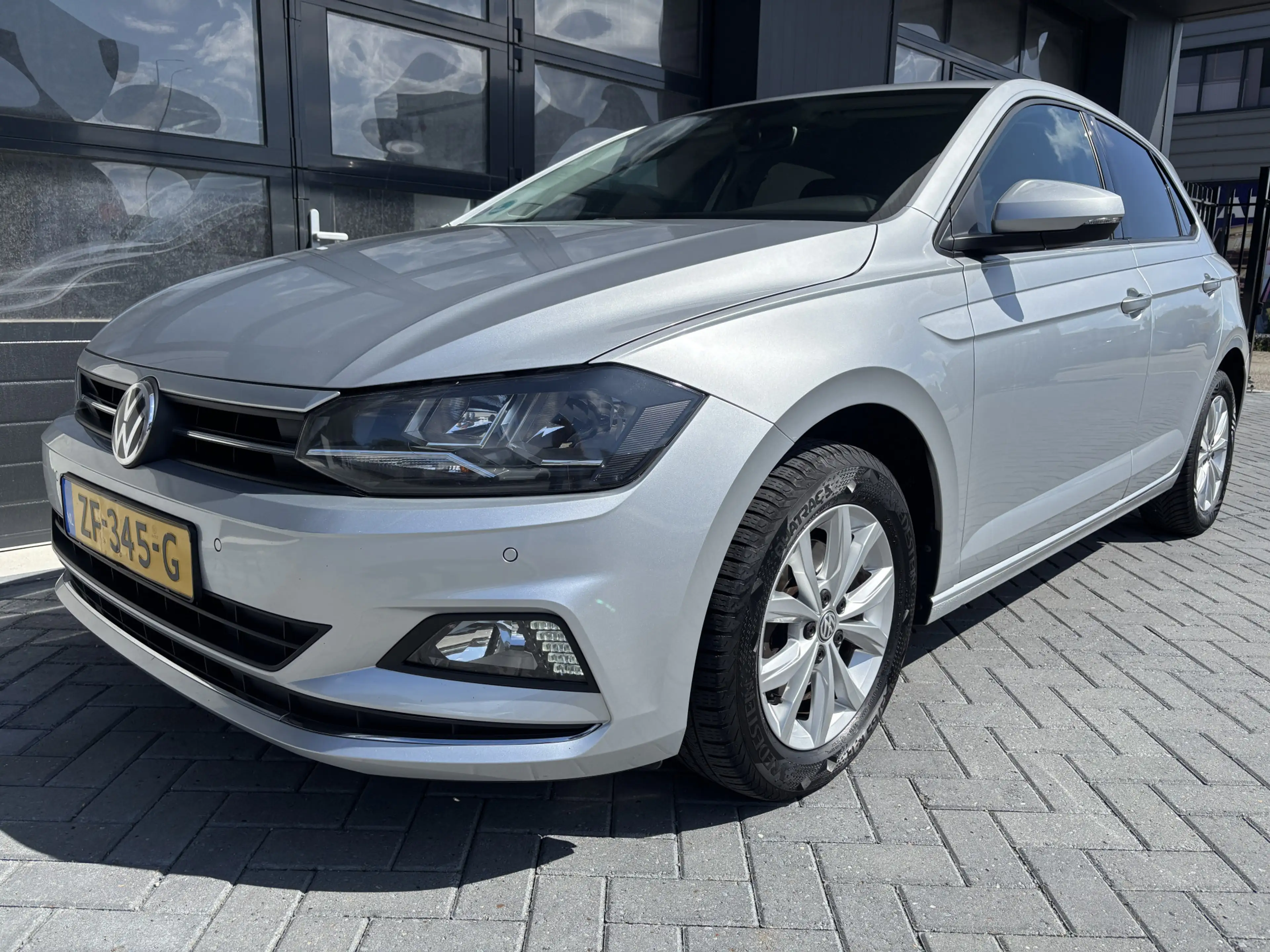 Volkswagen Polo 1.0 TSI Highline — photo 12