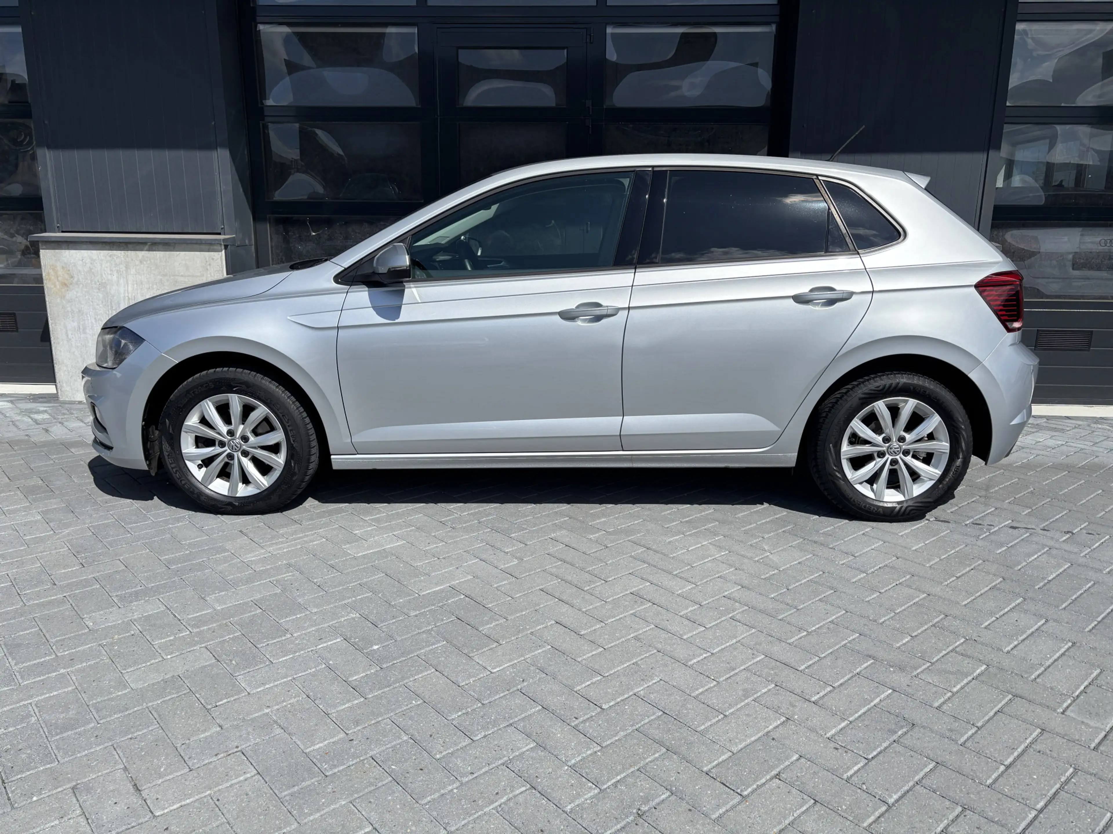 Volkswagen Polo 1.0 TSI Highline — photo 10