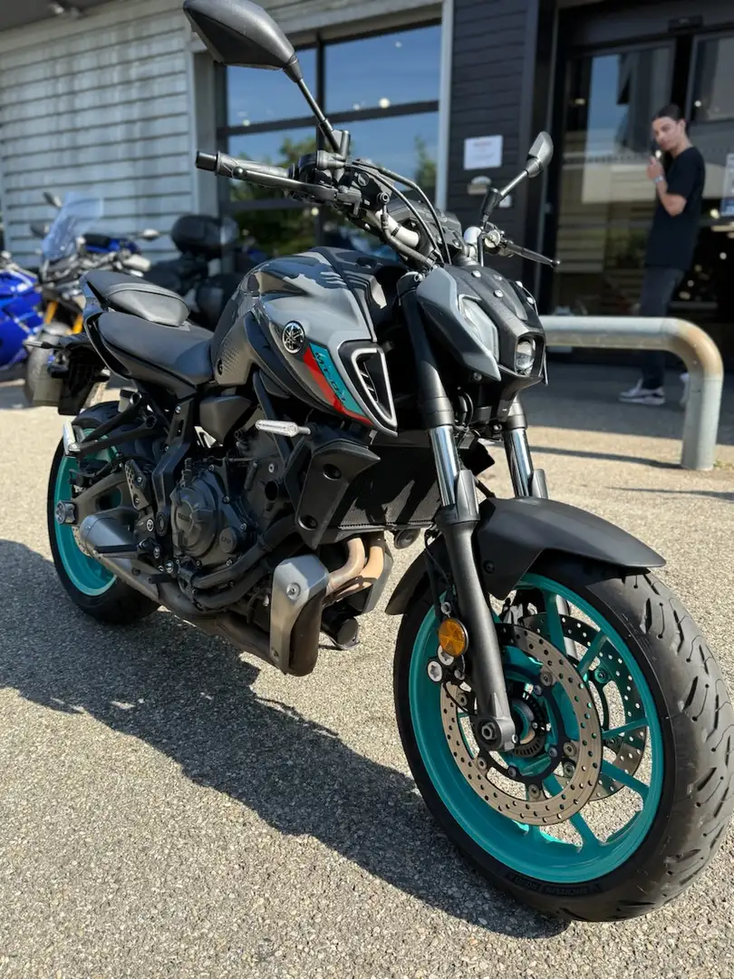 Yamaha MT-07 Gris - 2