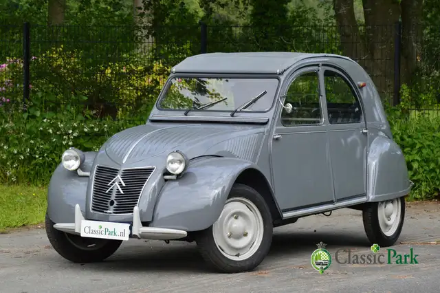 Citroen 2CV type AZ