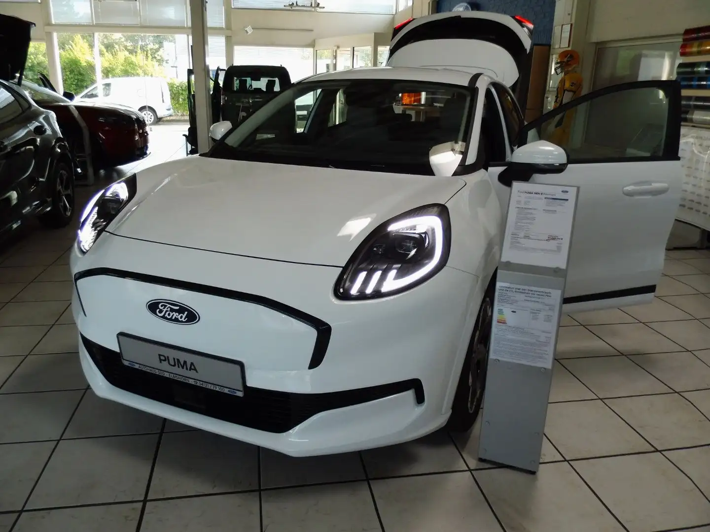 Ford Puma Gen-E 124 kW Premium FWD Белый - 2