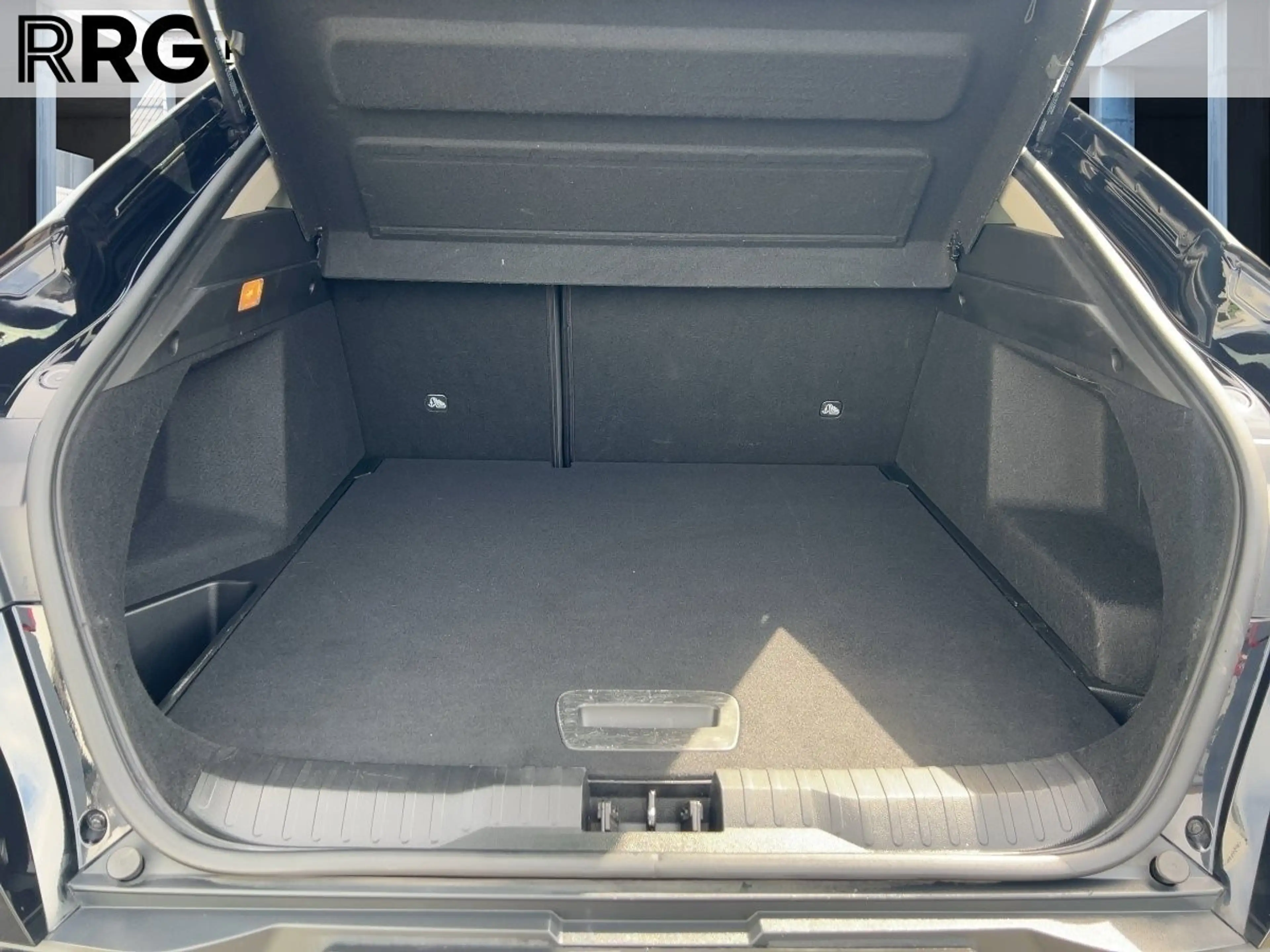 Renault Arkana TECHNO TCe 140 EDC CarPlay/Comfort-Pack — photo 21