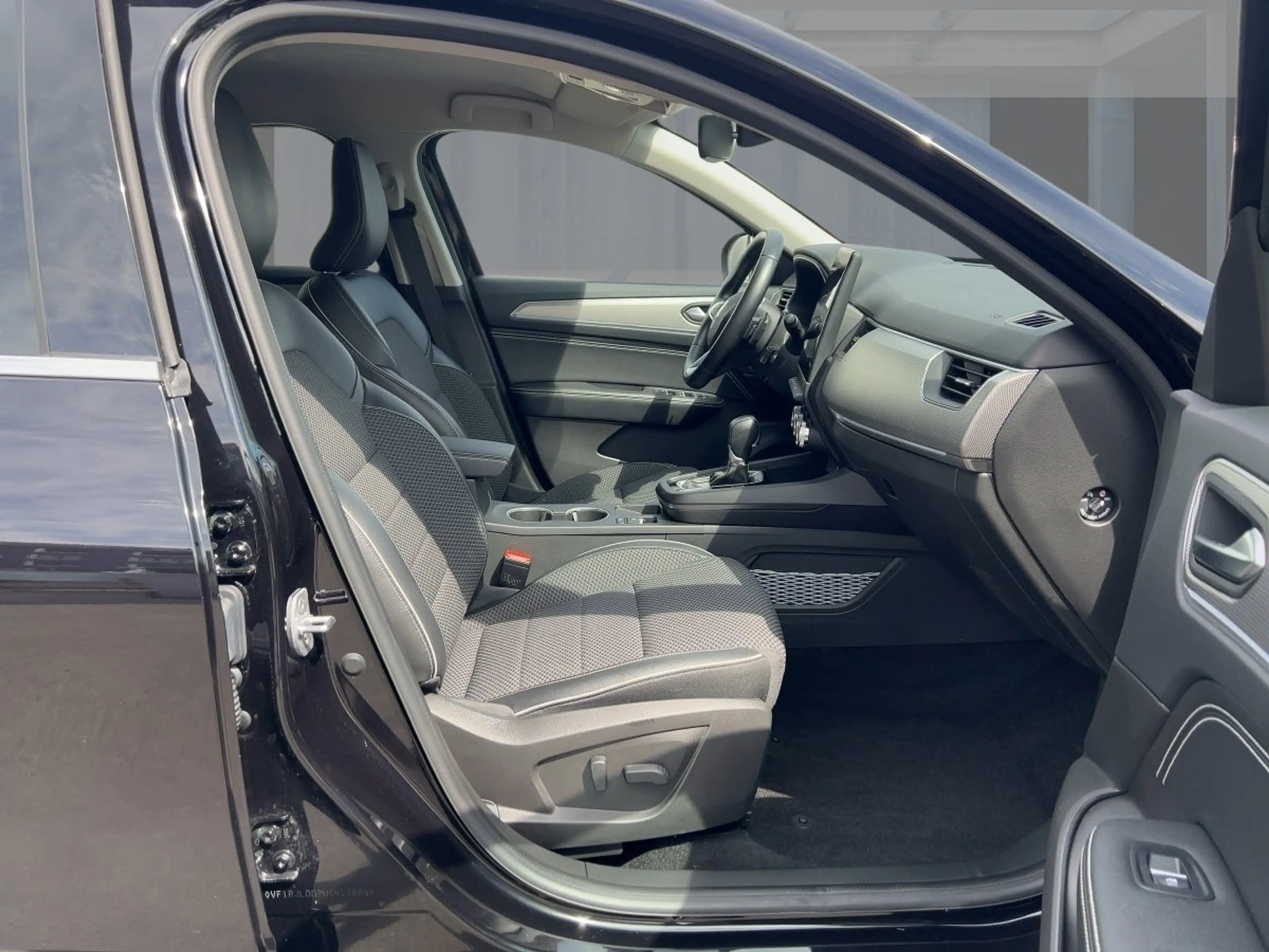 Renault Arkana TECHNO TCe 140 EDC CarPlay/Comfort-Pack — photo 8